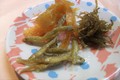 それぞれ異なる三種の佃煮