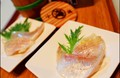 桃色の小鯛の皮が美しく、目にも美味しい。