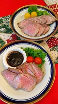 豪華なローストビーフ