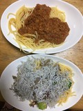 地鶏のボロネーゼとシラスのペペロンチーノ