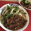 中華風のピリ辛あんかけで頂きました。