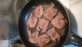 フライパンに並べて焼きます！