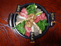 豆腐で土手を作り、食べ比べです。