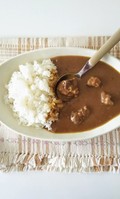 お肉がゴロっと、ルーはたっぷり