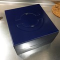 高級感のあるネイビーのケーキボックス
