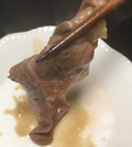 ひときれが大きく、あふれる肉の旨味！