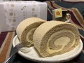 可愛い梱包しとロールケーキ