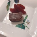 リンゴのコンポートと合わせて頂きました