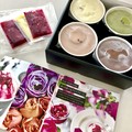 鮮やかなリーフレットと4種のアイス