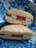 期間限定のいちごクリーム＆いちごジャム