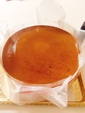 万全の包装。切り分けても崩れない。