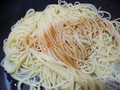 茹でたてパスタに和えるだけ。