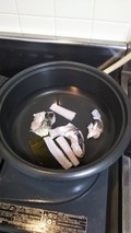 出汁をとる昆布とアラ付き