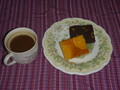 コーヒーと共にいただきました。