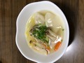 野菜と冷凍餃子のスープ