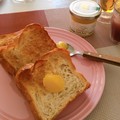 はちみつを味わうのにシンプルにトースト