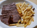 トリュフソルト味のフライドポテト添え