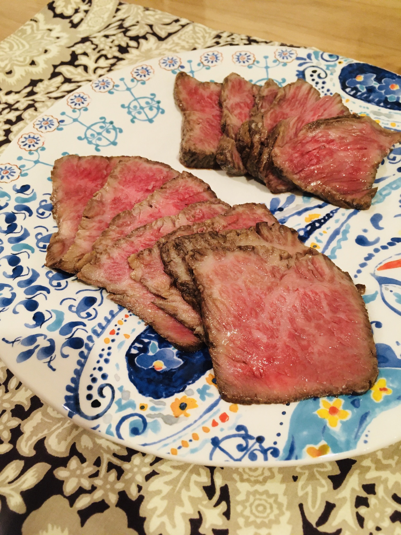 たわら屋「特撰黒毛和牛(ザブトン)極上ローストビーフ300g」に寄せられた、楓さんの口コミ:おとりよせネット 通販グルメ・スイーツ・ギフト・口コミ・ランキング たわら屋「特撰黒毛和牛(ザブトン)極上ローストビーフ300g」に寄せられた、楓さんの口コミ:おとりよせネット 通販グルメ・スイーツ・ギフト・口コミ・ランキング