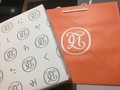 高級感のある専用袋とボックス