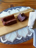 温めたナイフで切ると、断面はツヤツヤに