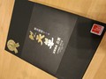 お酒のを思わせる立派な箱です