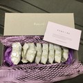 美しい色合い、素材感も素敵なパッケージ