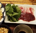 付属のタレと生姜で。