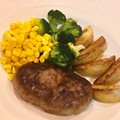 パンッと張りのあるハンバーグ