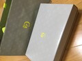 手提げ袋付きで届きます。