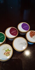 シンプルなパッケージ