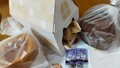 食パンの袋も猫の絵、子猫ハウスも可愛い