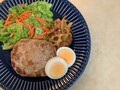 すでに肉汁が溢れています