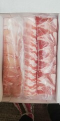 木箱に入ったお肉が高級感あり興奮☆