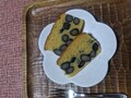 どこを切っても黒豆がタップリ。
