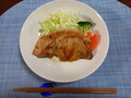 厚切りロース肉のソテー