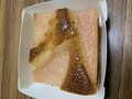 袋から開封した洋梨タルト