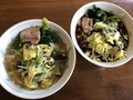 左が白エビ、右がブラックラーメン