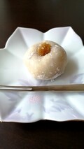 大きなくるみが上にのっています