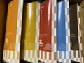 こんなにカラフルなパッケージ。