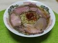 琥珀醤油ラーメン