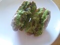 抹茶色に小豆がアクセントに！