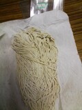 生の二八そばです