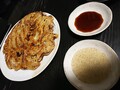 付属のタレと酢胡椒で