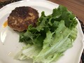 サラダにオリーブオイルとムゲンソルト！
