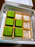 食べかけですが、加工なしでこの緑！