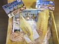 緩衝材が入った箱に入ってます。