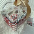 花束のようなラッピングで届きます。