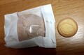 一般的な大きさのクッキーと比べました。