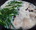 手羽餃子豆乳鍋。