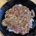 丼に盛り付けた時の様子